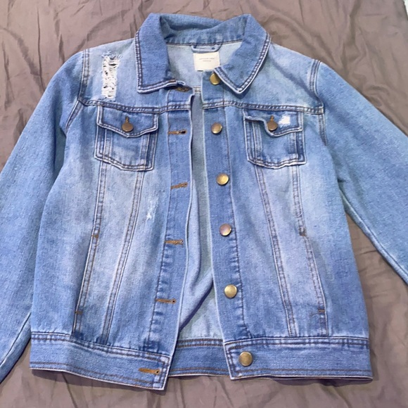 Jean jacket - Picture 1 of 2
